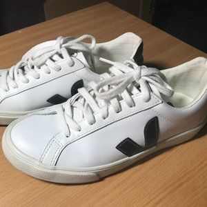 Veja Sneakers